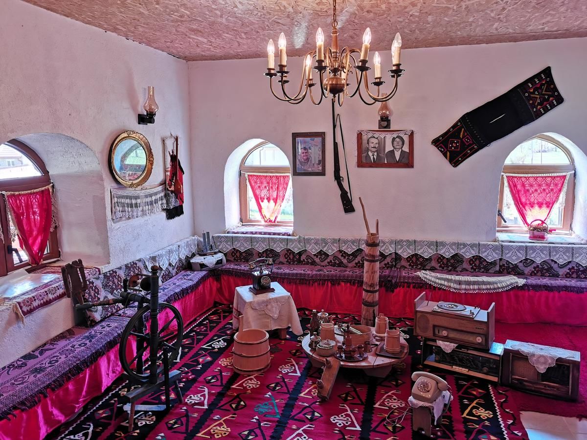 Отель Eko Katun ROSI - Old Tower Gusinje