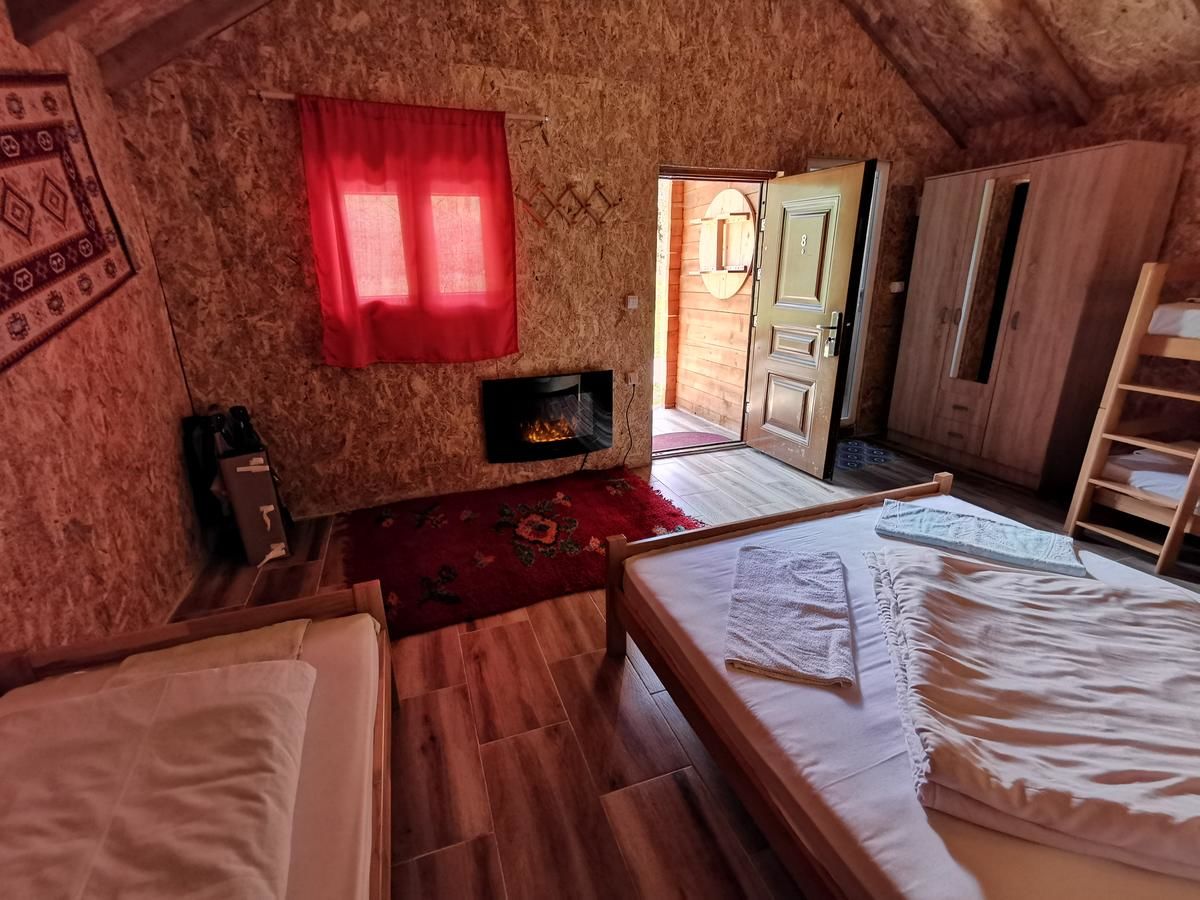 Отель Eko Katun ROSI - Old Tower Gusinje
