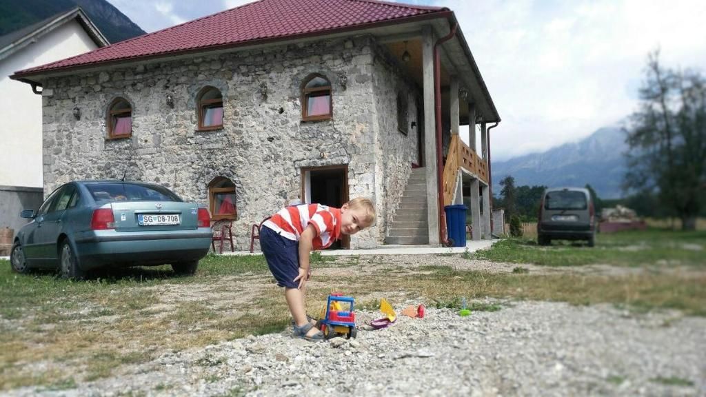 Отель Eko Katun ROSI - Old Tower Gusinje