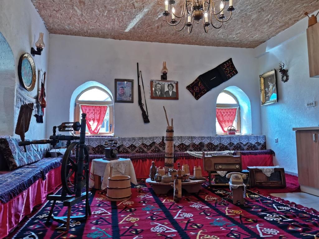 Отель Eko Katun ROSI - Old Tower Gusinje